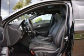 Fotos Mercedes-Benz GLA 200 AMG PAKKET (EU6.2)