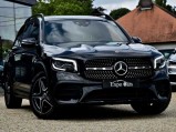 Fotos Mercedes-Benz GLB 220 AMG PAKKET